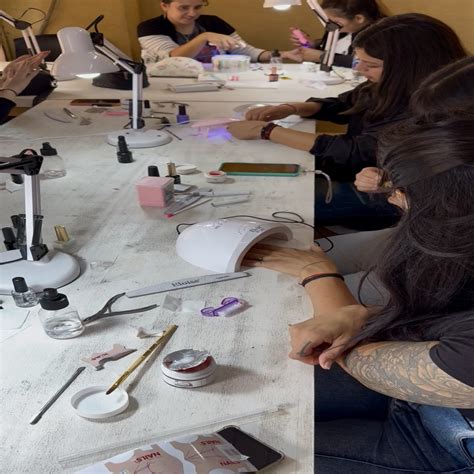 centro de uñas limpio y profesional