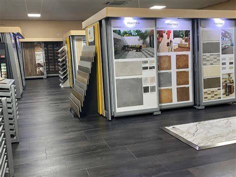 grandes almacenes Toledo con variedad de azulejos