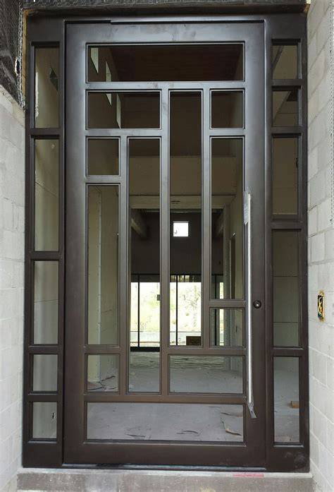 imagen de puertas y ventanas de metal